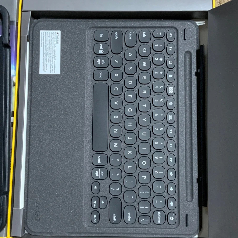 Slim Book Go for iPad Pro - Black